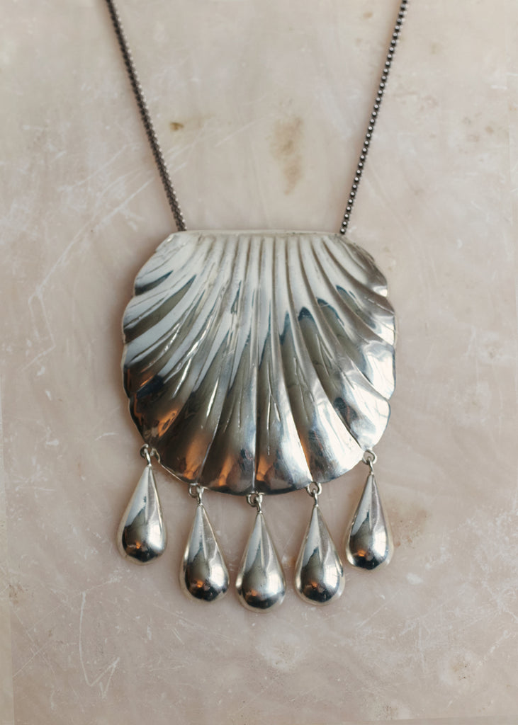 PETRA SHELL NECKLACE SILVER image 2