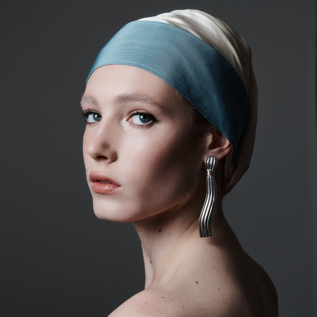 Antonella Earrings in Silver image 3