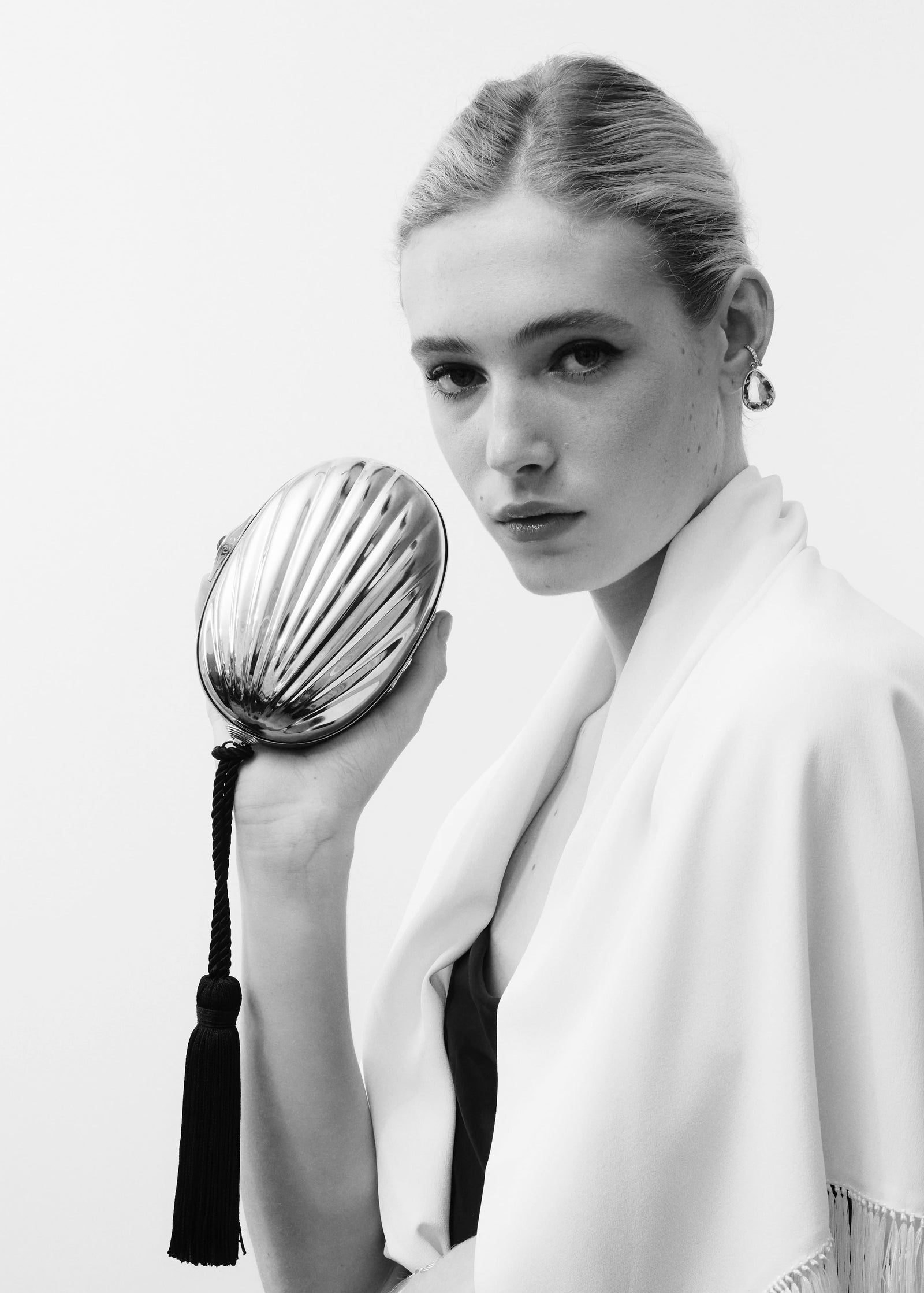 Petra Tassel Clutch image 3