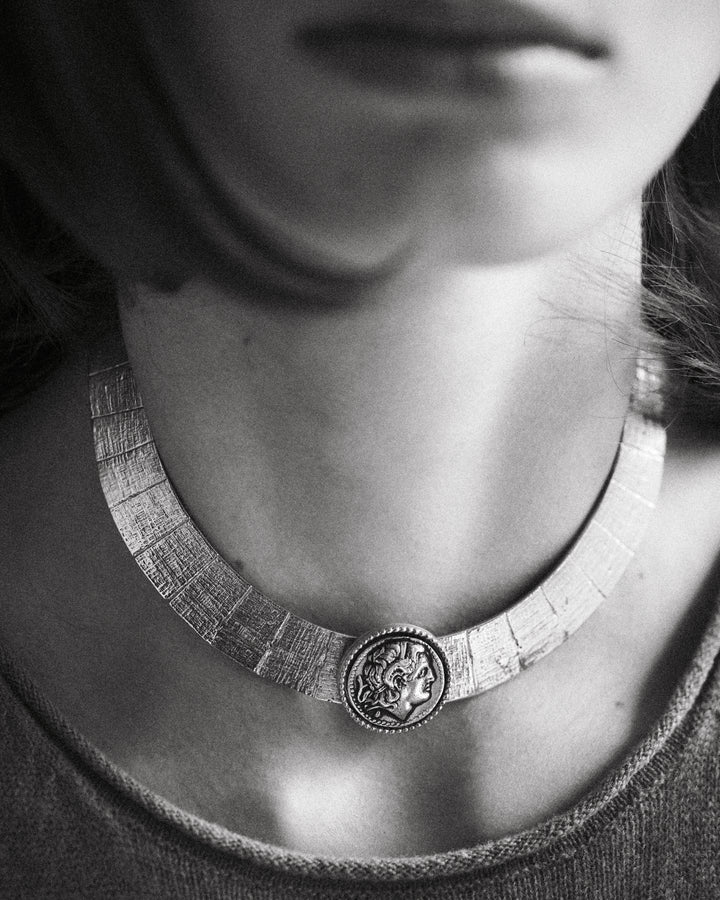 ATHENA COIN CHOKER