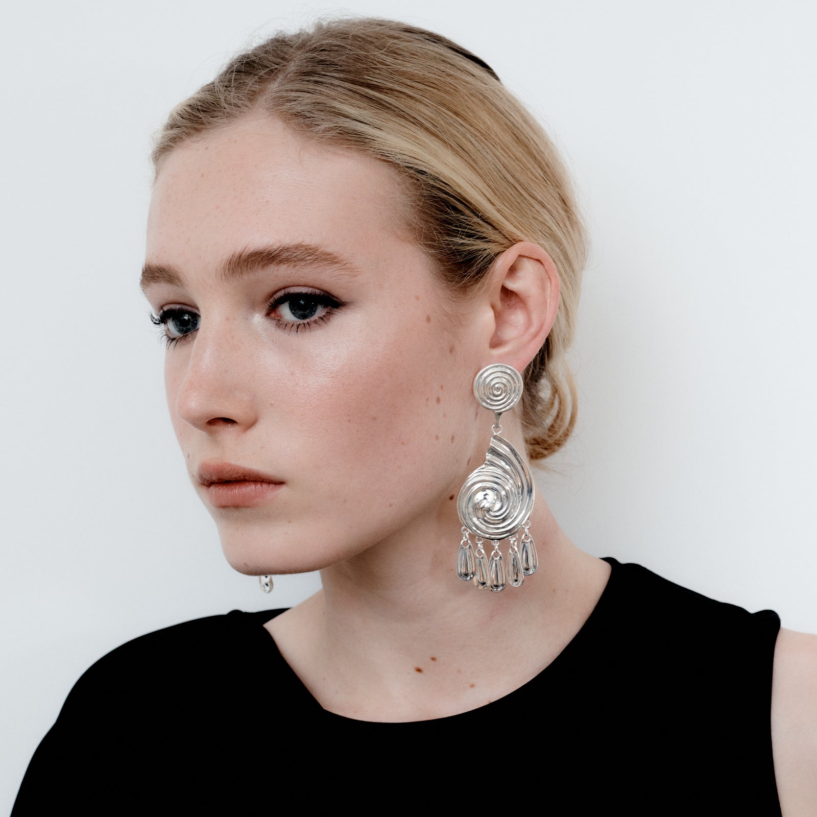 Eliza Earrings image 3