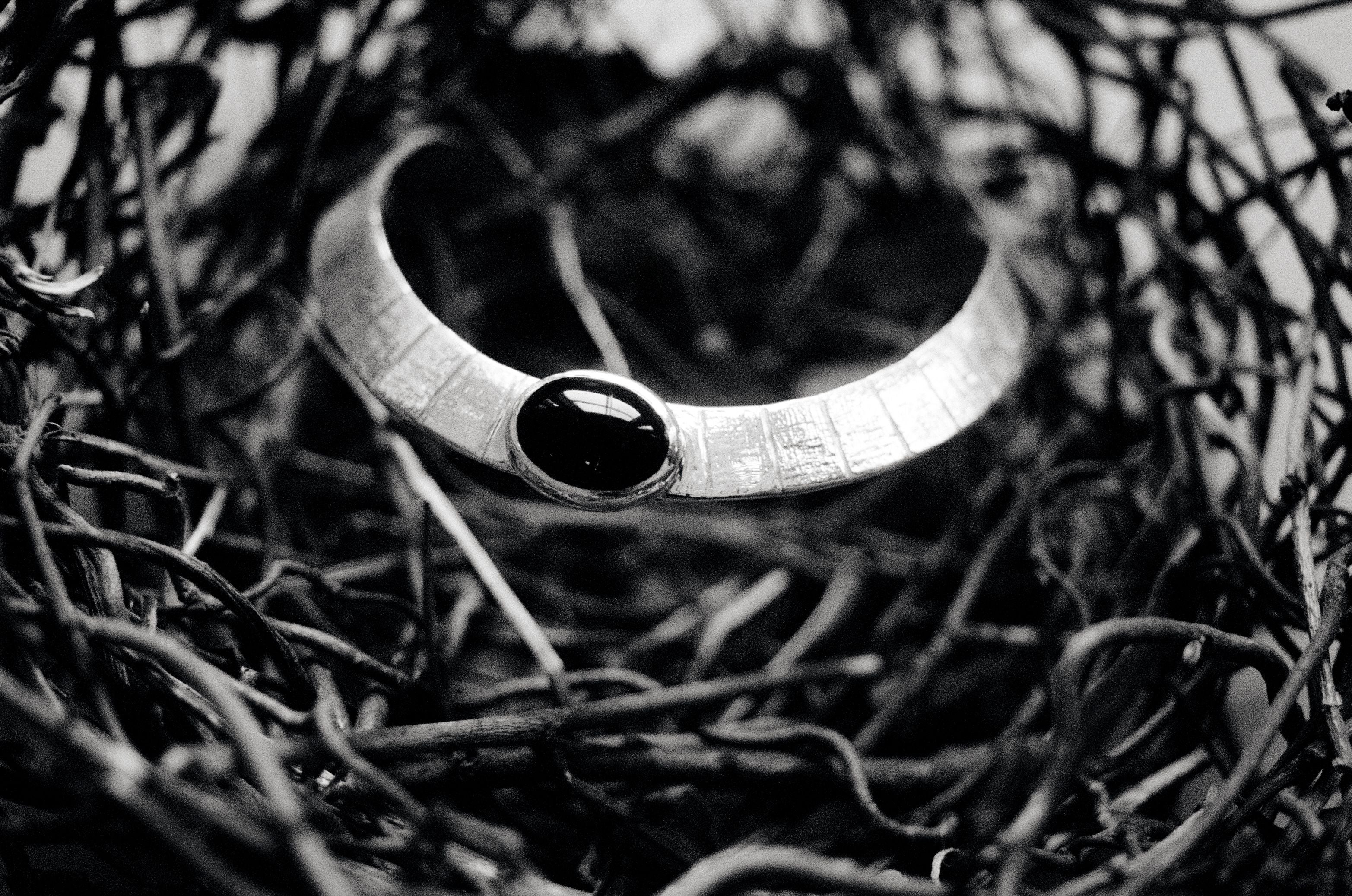 Athena Onyx Collar in Silver – JUJU VERA